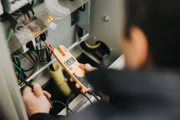 Professional Electrician in Grundy Center, IA